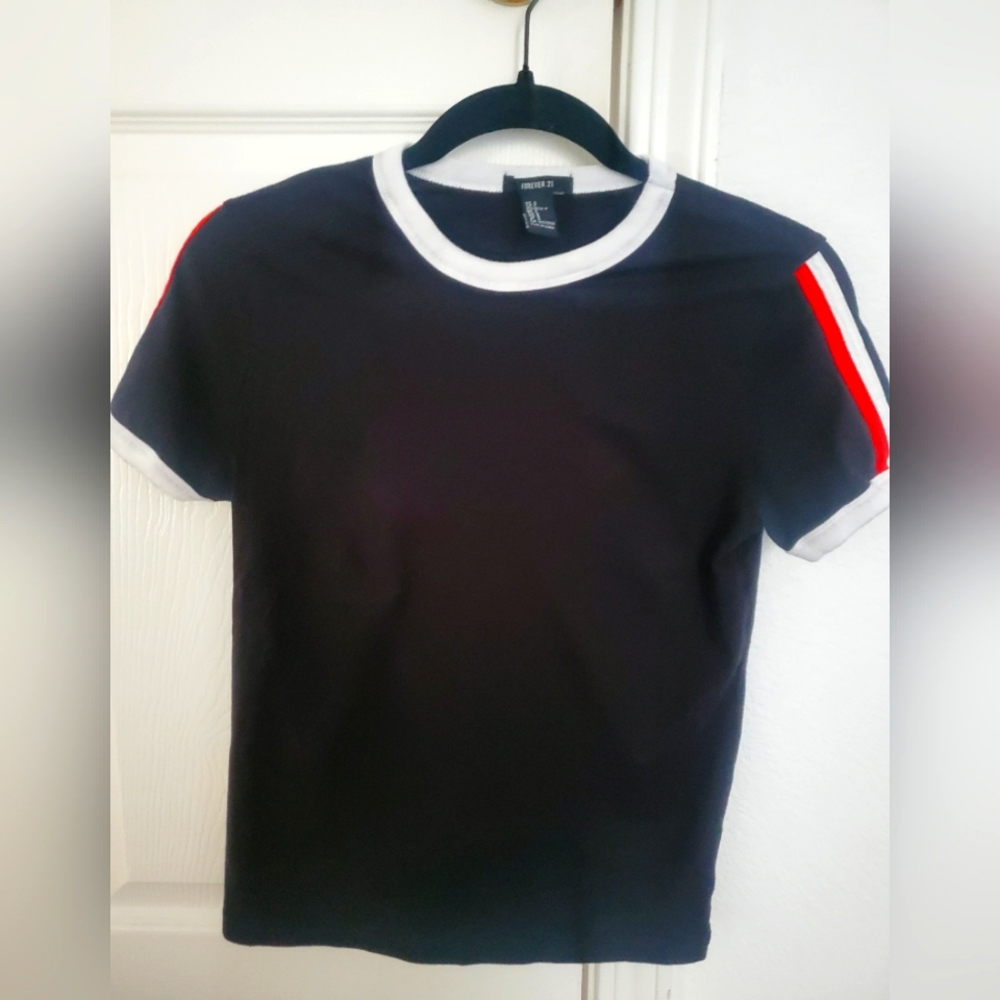 Forever 21 t-shirt